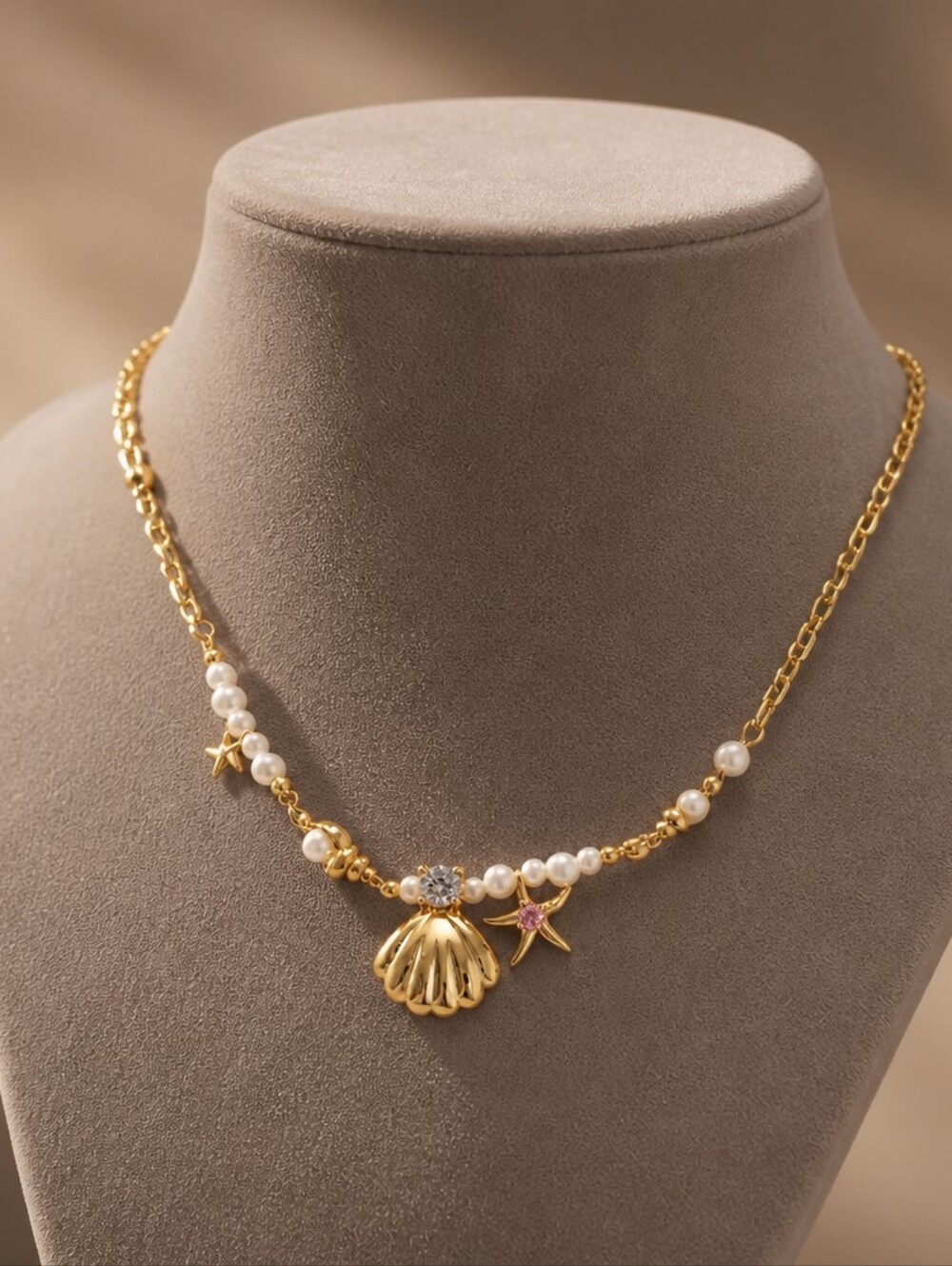 Mayamar 24k Gold-plated Shells and Pearls Necklace & Gift Bag - Picture 2 of 6